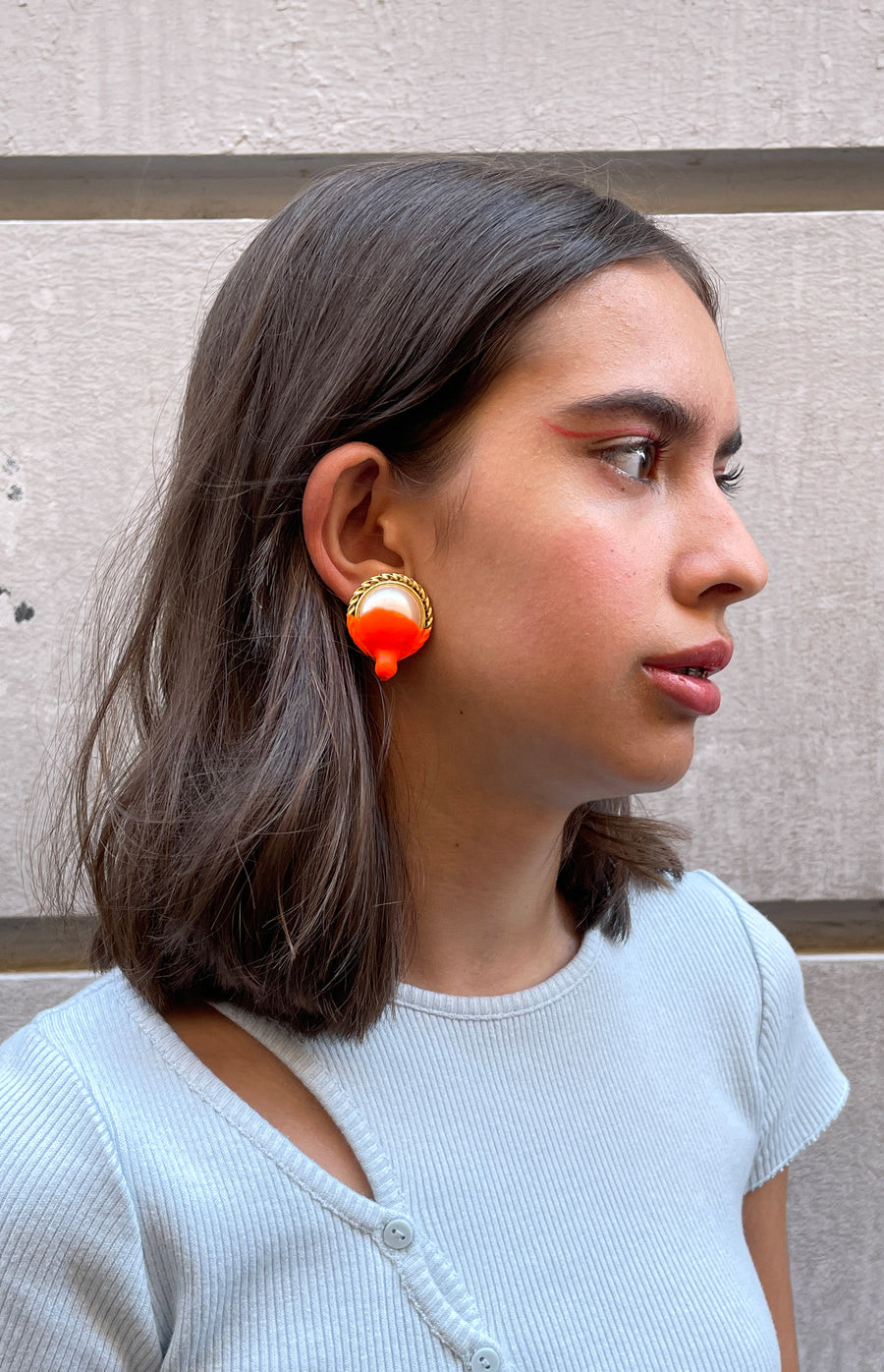 BRAVAS clip earrings
